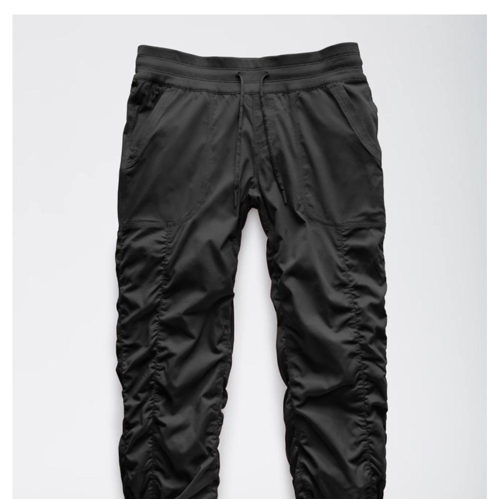 K27 The North Face Aphrodite 2.0 Capri Pant Black Small Micro Herringbone